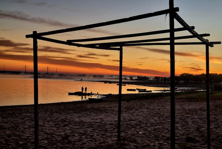 Vista del río Paraguay en la bahía de Asunción.