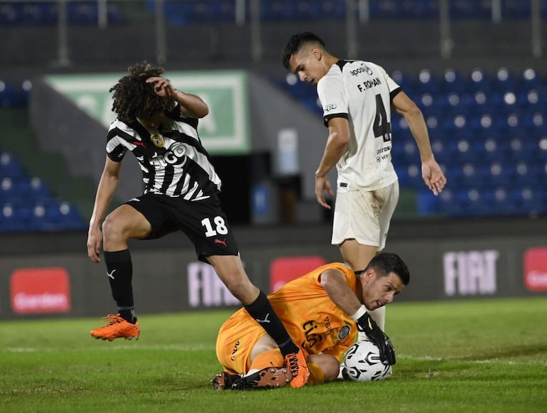 Libertad y Olimpia jugarán en el Defensores del Chaco