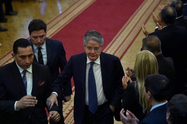 El expresidente de Ecuador, Guillermo Lasso, asiste al funeral de Estado del expresidente Sebastián Piñera.