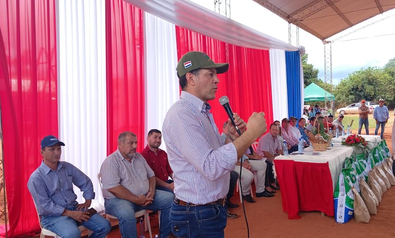 Ministro de agricultura promete dejar disputa estéril en San Pedro y buscar unidad entre actores políticos