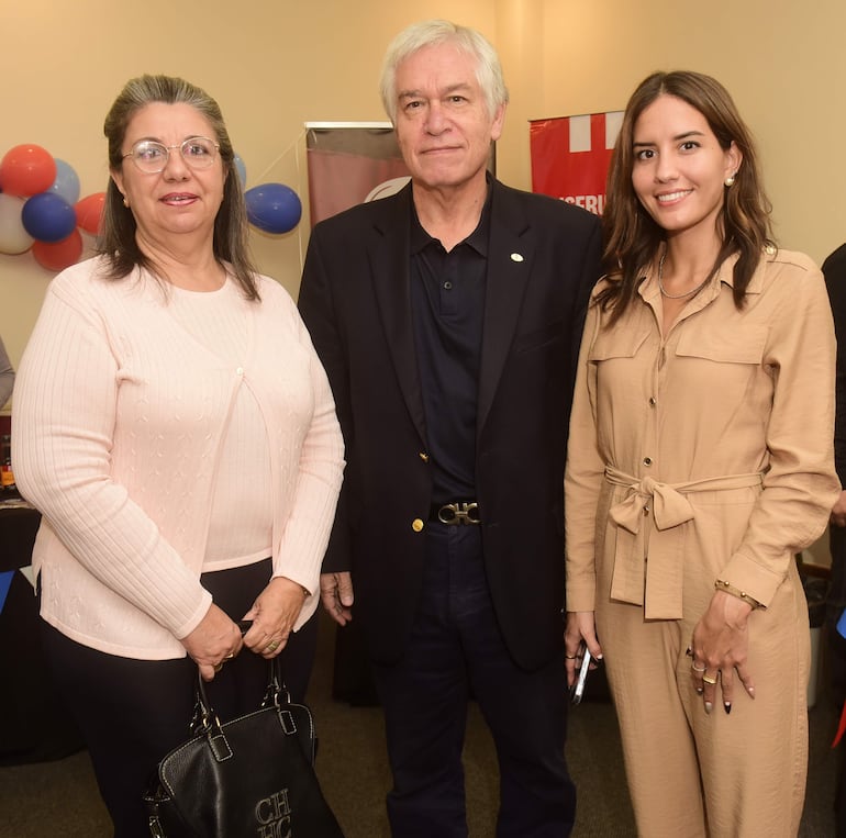 María Teresa Pappalardo, Carlos Jorge Biedermann y Arianna Caló. 