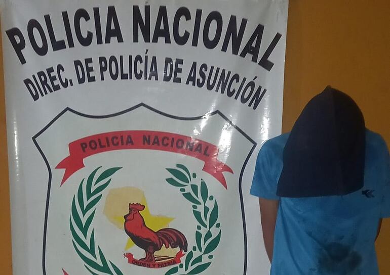 Eliceo'i fue detenido por hurtar del interior de un vehículo una mochila que contenía una notebook.