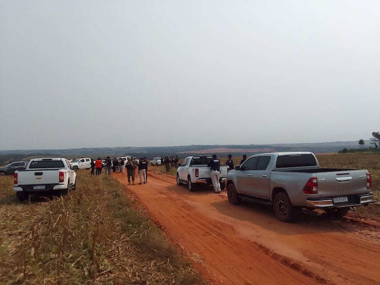 Una comitiva fiscal y policial se trasladó hasta el establecimiento La Reina ubicado en el distrito de Capiibary, departamento de San Pedro