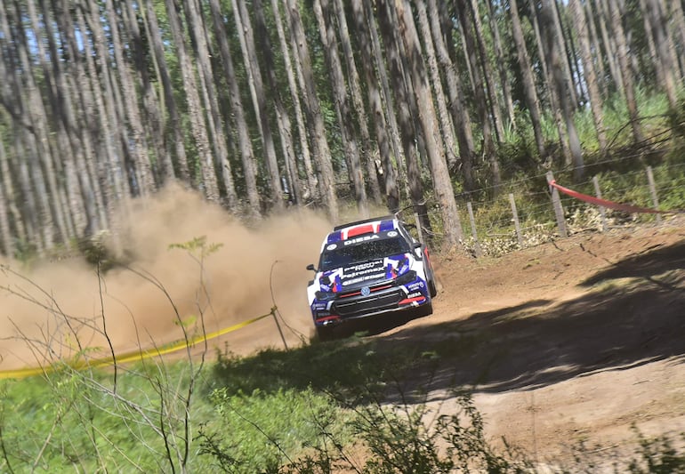 Migue Zaldívar y Leonardo Suaya estarán en competencia con el VW Polo GTI R5 en el Rally del Guairá.