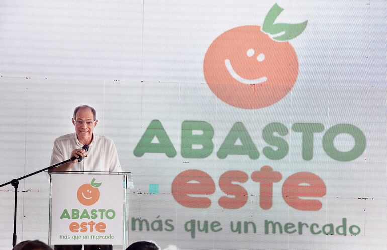 Jorge Mendelzon, presidente de Abasto SA, en la inauguración de Abasto Este.