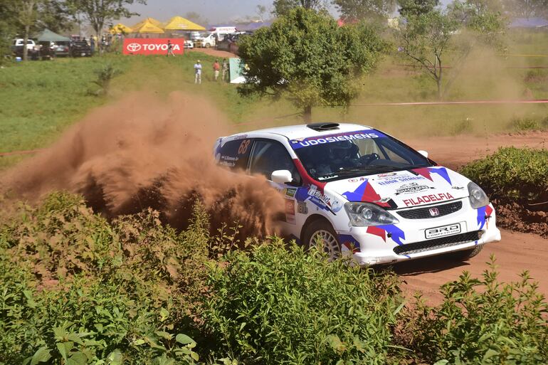 Udo Siemens y Alfredo Méndez, ganadores de la RC4B con Honda.