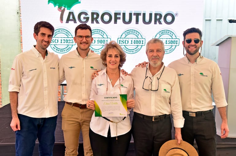 Directivos de Agrofuturo presentaron las innovadoras instalaciones en la planta industrial de la firma en Chaco’i.