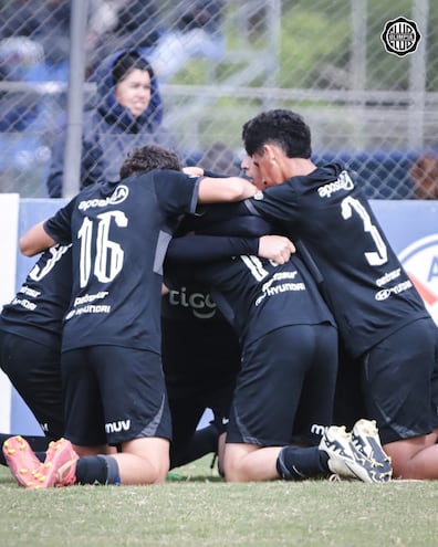 Félix Allende, Luciano Tartallone y Gonzalo Ojeda convirtieron para la victoria de Olimpia