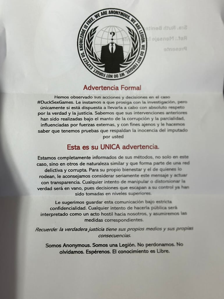 El escrito de amenaza dirigido a la fiscala, a través del cual le advierten de medidas en caso de hacerlo público.