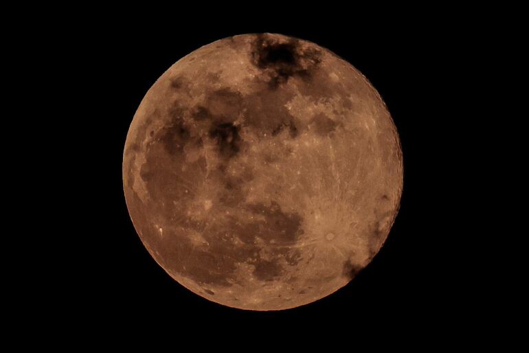 DOHA, 08/12/2022. Imagen referencial de la luna. EFE/ Juan Ignacio Roncoroni