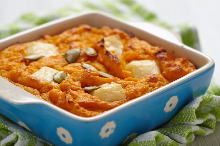 Soufflé de zapallo, queso y zanahorias.