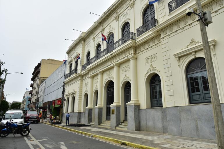 El Palacio Benigno López es uno de los que participará de la "Noche de los palacios".