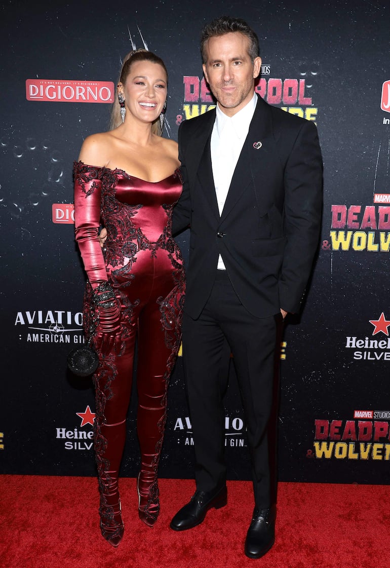 ¡Hermosa pareja! Blake Lively y Ryan Reynolds en la premier de "Deadpool & Wolverine". (Dimitrios Kambouris / GETTY IMAGES NORTH AMERICA / Getty Images via AFP)