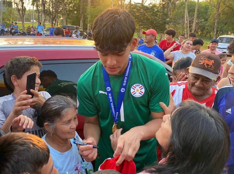 Gran recibimiento al campeón sudamericano Sub 15 en Concepción