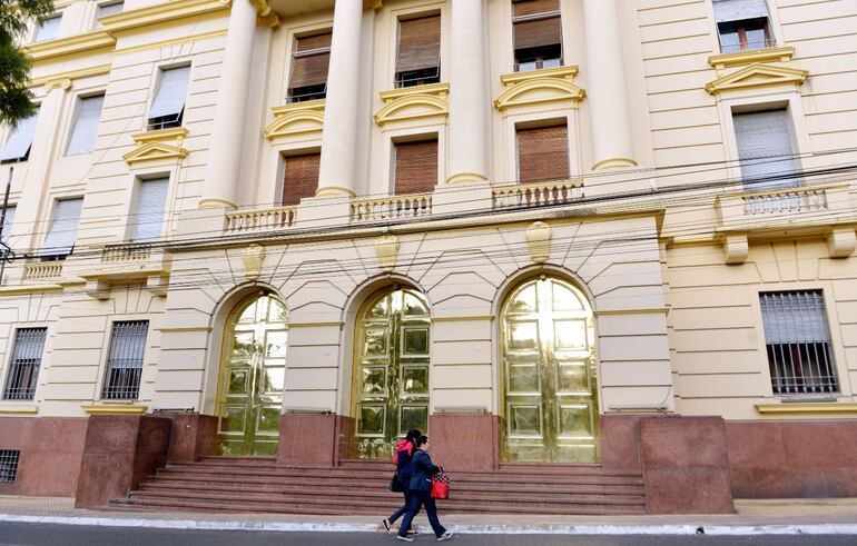 Fachada de la sede del BNF.