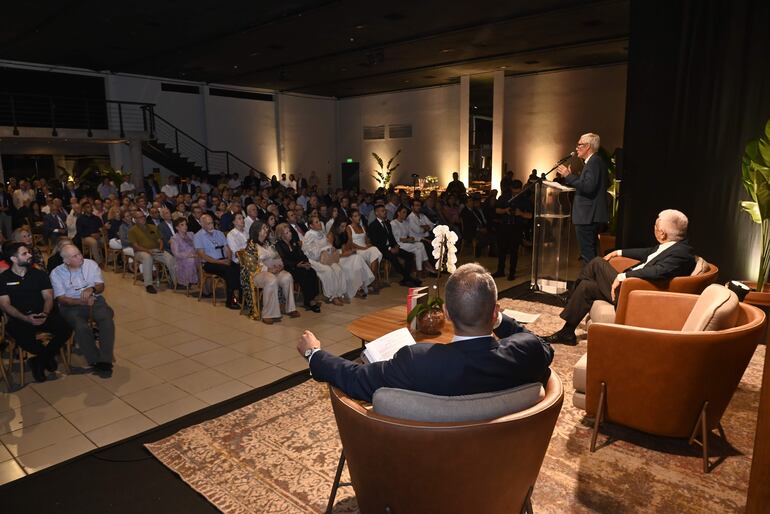 Lanzamiento de Libro de Conrado Pappalardo.