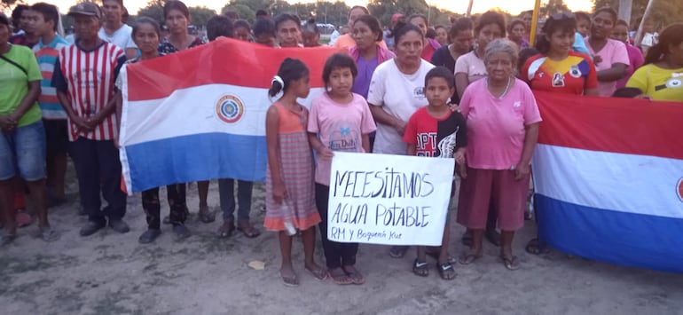 Consumir agua potable es otro de los pedidos de estos estudiantes de comunidad de los Maskoy.