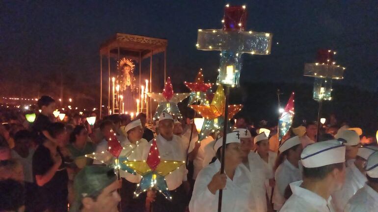 Procesión de La Dolorosa a través del Yvaga Rape.