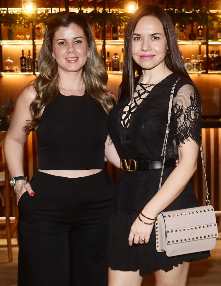 Tania Ljubetic y Melissa Quiñónez.