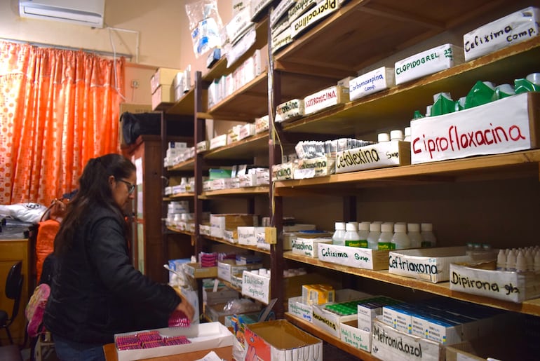 En el Hospital de Carapeguá no pueden recibir medicamentos controlados porque no tienen habilitada la Farmacia.