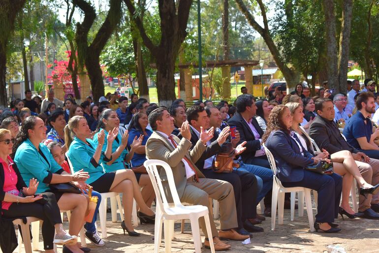 Toda la comunidad acompañó las celebraciones culturales en el marco del aniversario fundacional de la ciudad.