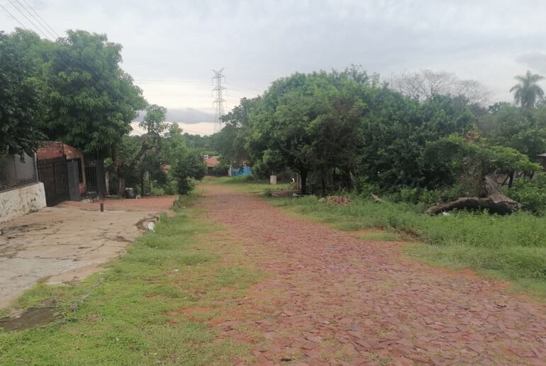 Esta es la calle Cerrito, de San Antonio, que en teoría conduce  a la empresa adjudicada.