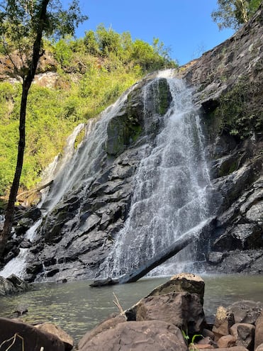 Cascada escondida en el cerro Moroti de la cordillera de San Rafael de Tava´i.