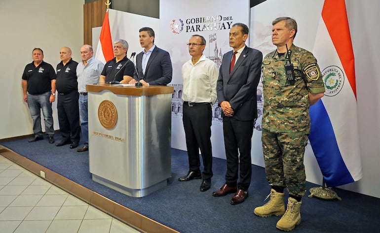 El presidente Santiago Peña promulgó la ley que declara en situación de emergencia todos los establecimientos penitenciarios.