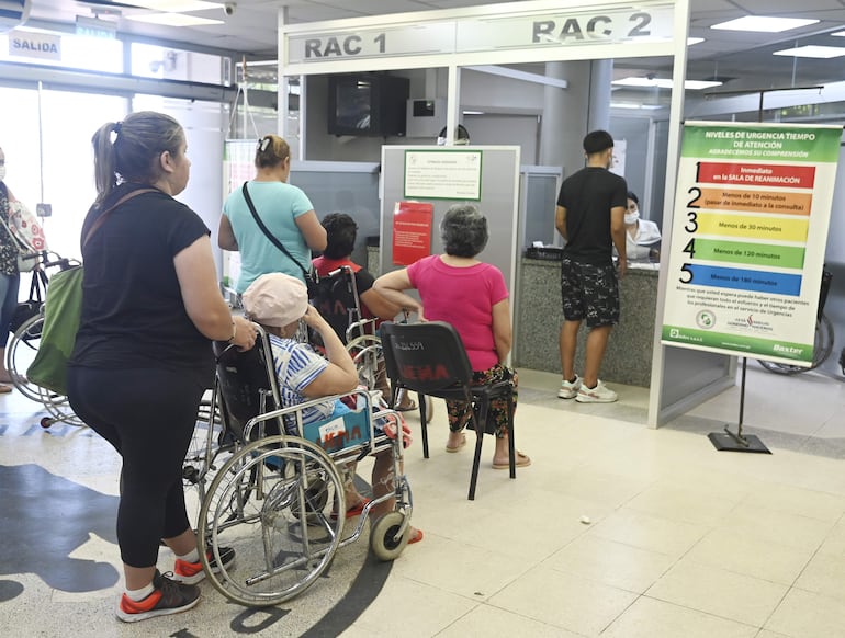 Una gran cantidad de pacientes con cuadros febriles se reportan en los hospitales del IPS.