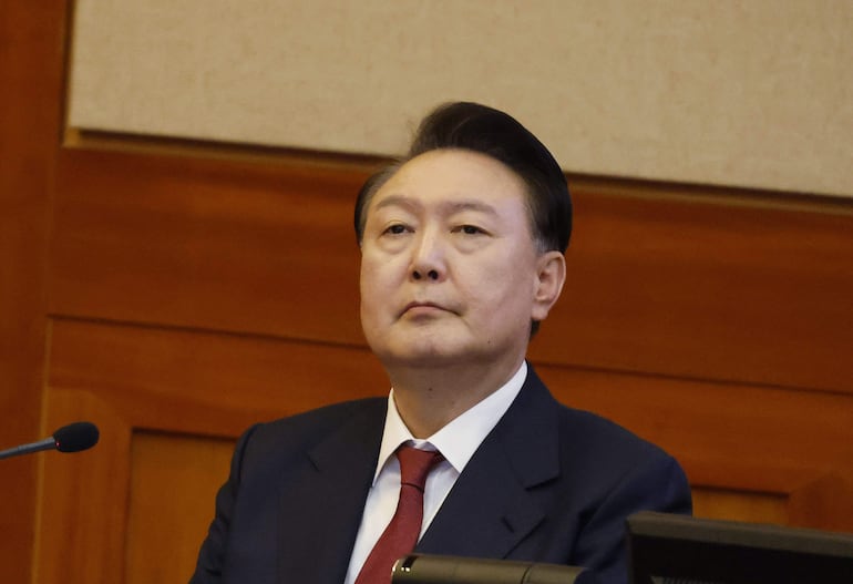 El presidente de Corea del Sur, Yoon Suk Yeol, asiste a la cuarta audiencia de su juicio político por su efímera imposición de la ley marcial en el Tribunal Constitucional de Seúl el 23 de enero.