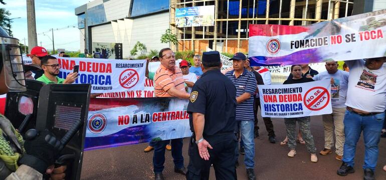 La lucha por un resarcimiento por los desaparecidos Saltos del Guaira no cesa y ahora exigen que el gobierno devuelva lo arrebatado al municipio