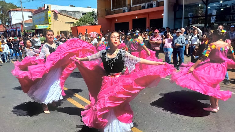 Con el desfile de galoperas arranca mañana la gran fiesta por la Natividad de María en Guarambaré.