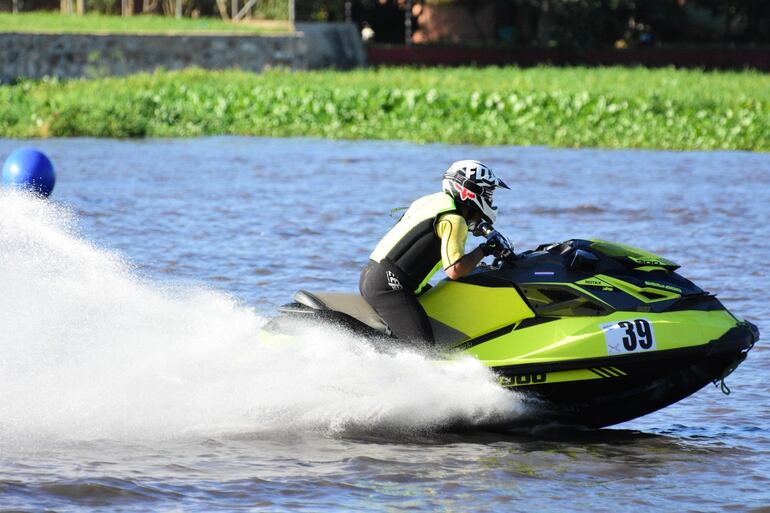 Rodrigo Medina fue el vencedor en la principal categoría, Moto 4T Turbo, en el Open de Verano.