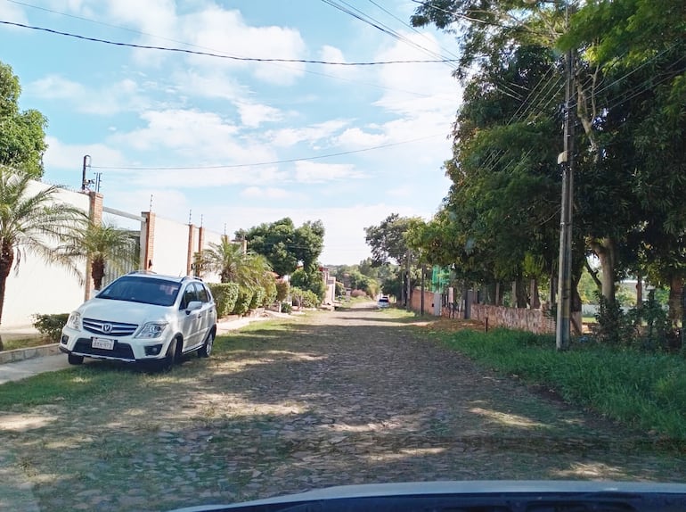 Proveedora de pupitres chinos podrá cobrar anticipo sin precisar porcentaje