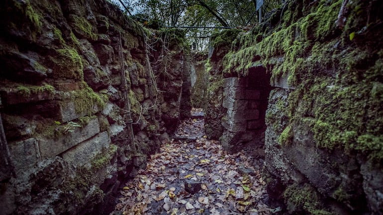 Trincheras de la Primera Guerra Mundial, Butte de Vauquois, Verdún, Francia.