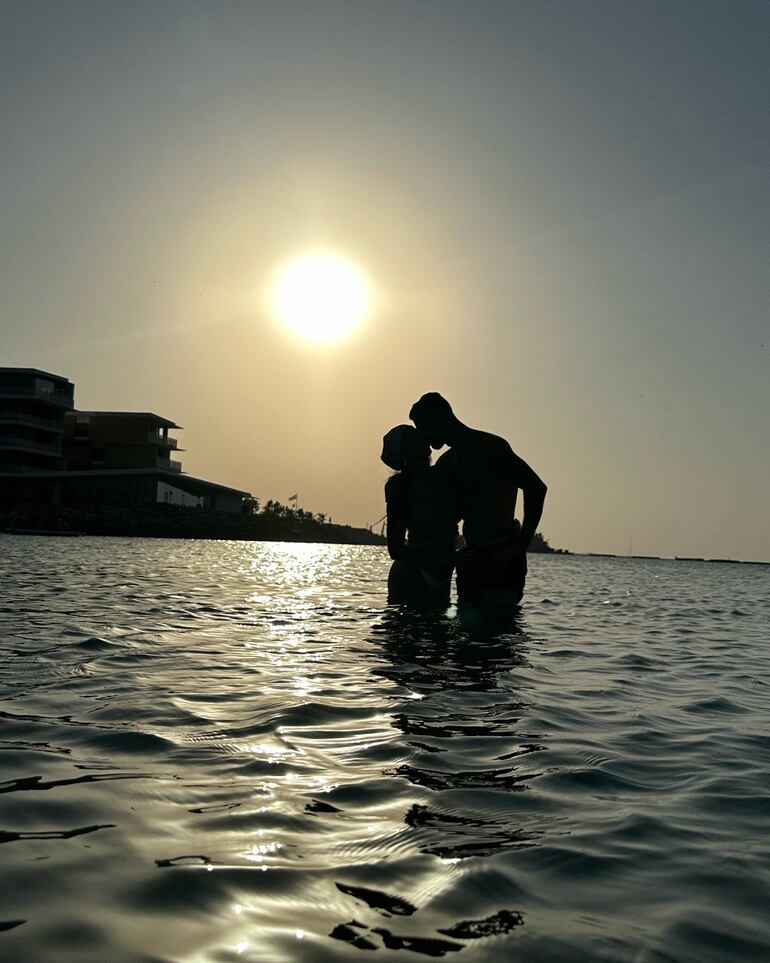 Romántica postal de Cristiano Ronaldo y Georgina Rodríguez en Dubái. (Instagram/Georgina Rodríguez)