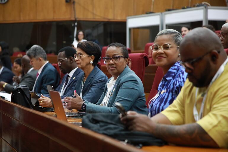 Senadores y diputados participaron de la 20ª Asamblea Plenaria de ParlAmericas y el 8º Encuentro de la Red de Parlamento Abierto realizado en el Congreso Nacional paraguayo 07-05--2024