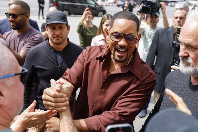 Will Smith saluda a los fans en su visita por Madrid para promocionar "Bad boys: ride or die".