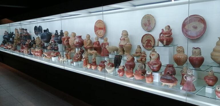 Piezas en el Museo del Barro. 