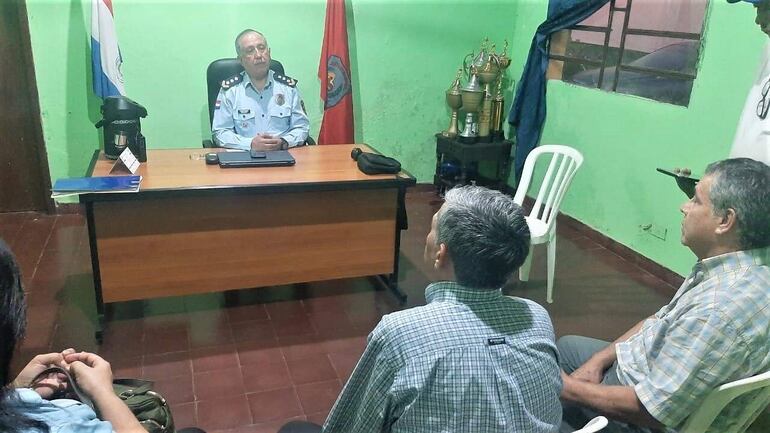 Efectivos policiales ya se habían reunido con los pobladores para definir estrategias de control, pero hasta ahora no funcionan.