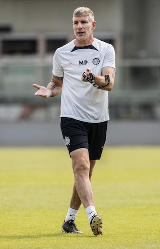 Martín Palermo, director técnico de Olimpia, nació en La Plata, capital de la provincia de Buenos Aires, el 7 de noviembre de 1973.