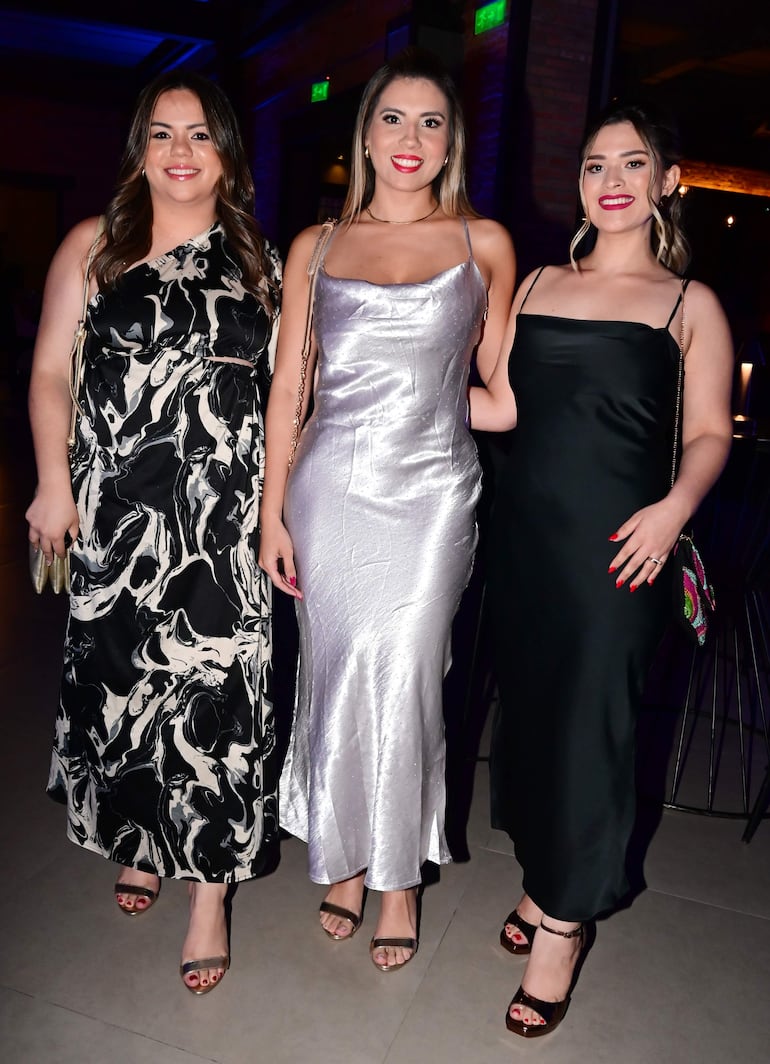 María Paz Martínez, Virginia Bogado y Patricia Fernández. 