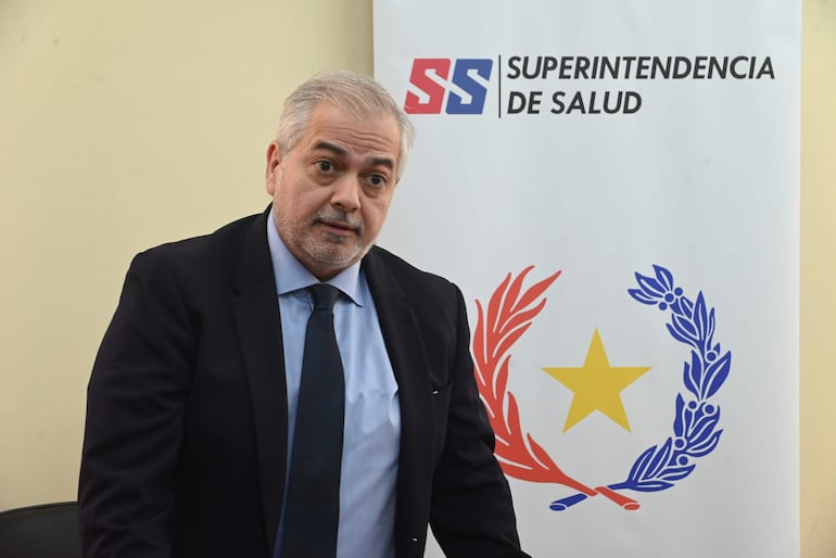 Dr. Roberto Melgarejo, superintendente de Salud. 