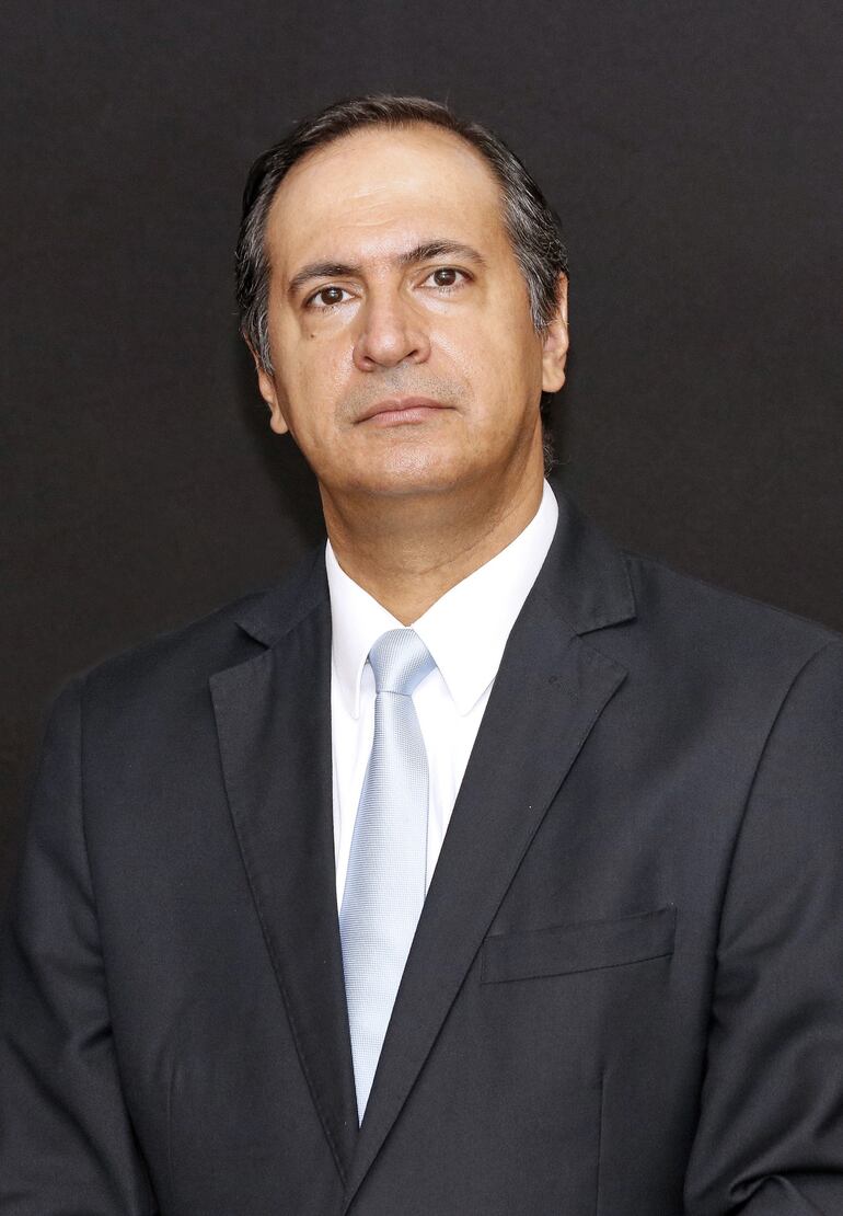 Cesar Yunis, nuevo economista jefe del Banco Central del Paraguay (BCP)