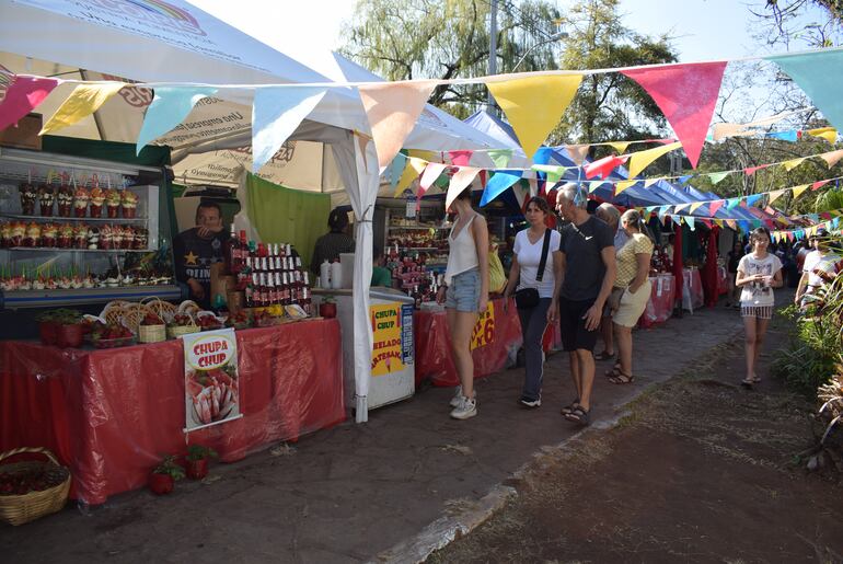 La expo frutilla culminará el próximo 30 de septiembre.