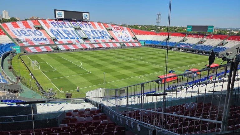 El estadio Defensores del Chaco en la previa de Paraguay vs. Argentina.