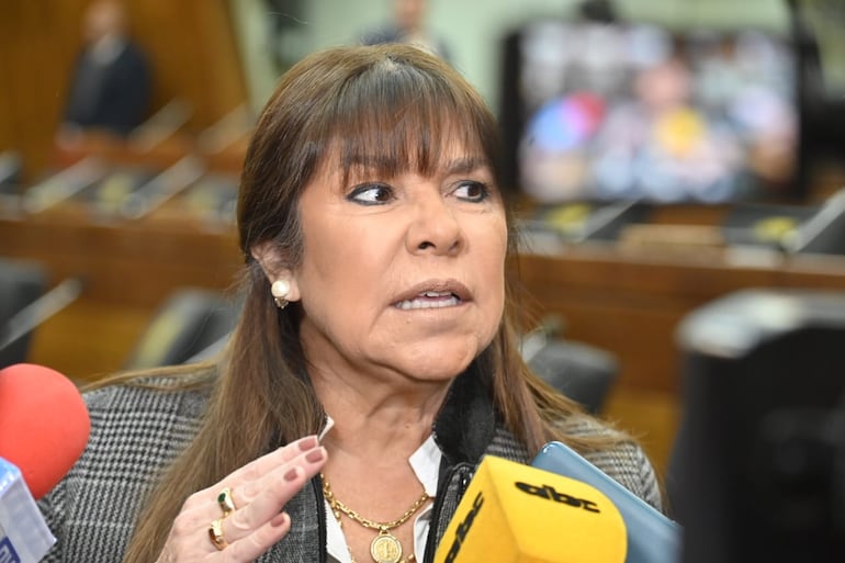 Celeste Amarilla, senadora por el PLRA.