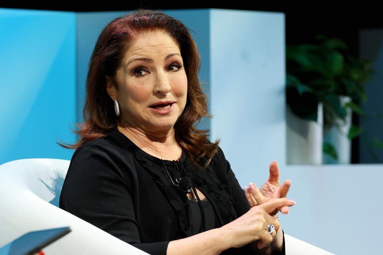 Gloria Estefan será homenajeada como Leyenda en Mujeres Latinas en la Música de Billboard 2024.