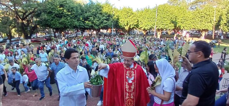 Una gran concurrencia de fieles acompañó la celbración.