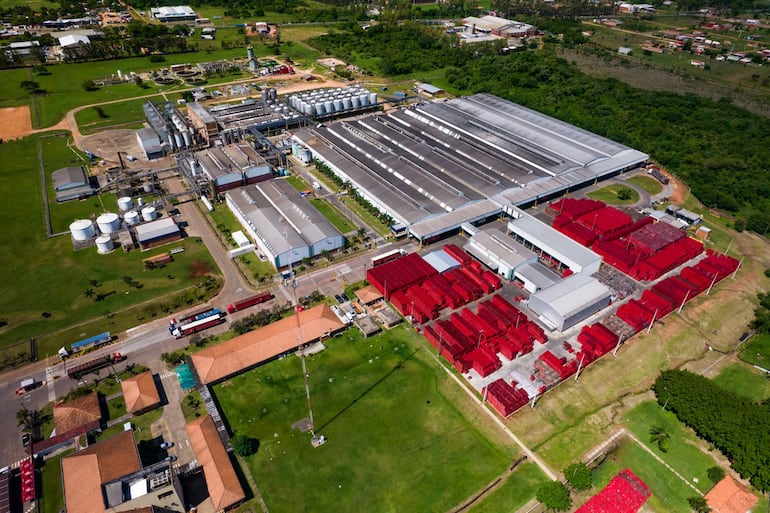 La planta industrial de Cervepar en Ypané opera con tecnología de punta en sus procesos.